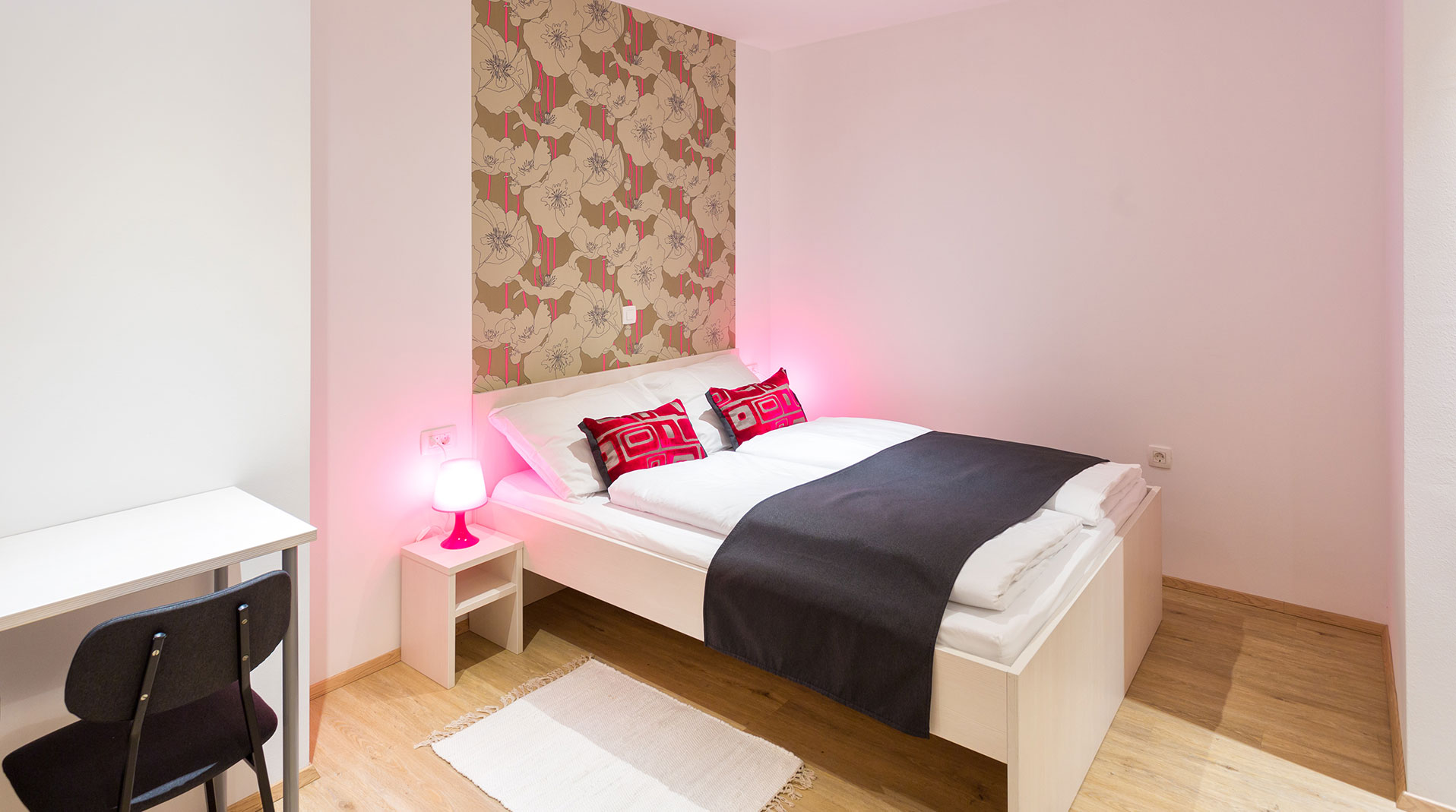 SHISHKA <strong>apartments</strong> <br />udobno bivanje <br />ima <strong>nov</strong> pomen